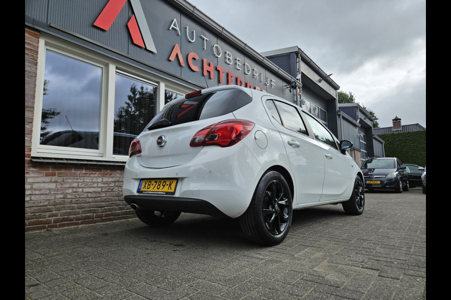 Opel Corsa 1.4 Black Edition Airco! Cruise Control! Navigatie! Leuke/Nette Auto! NAP!