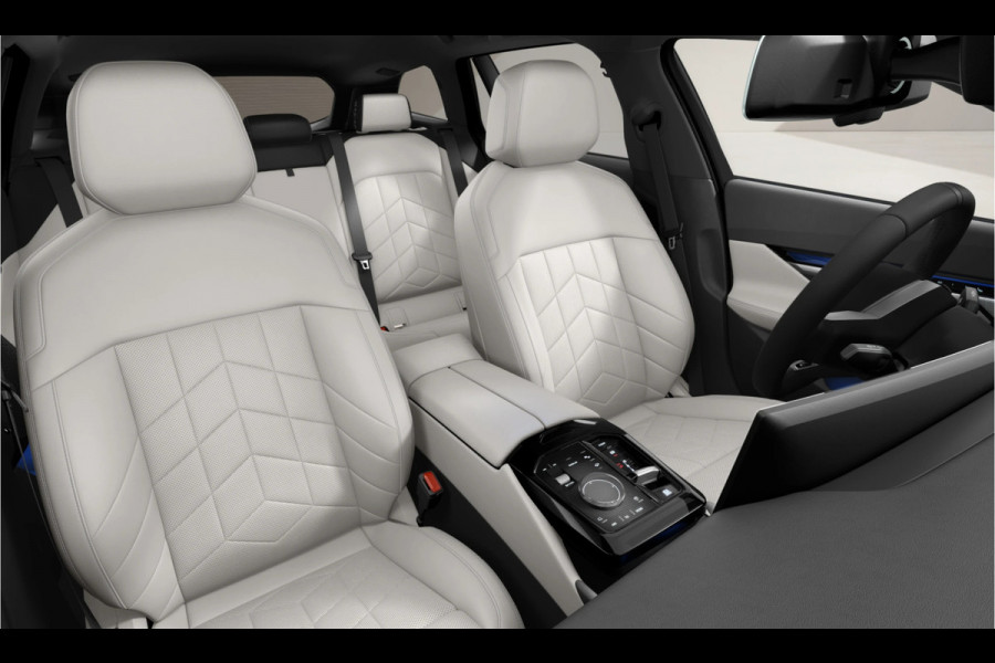 BMW i5 Touring eDrive40 - M-Sport - Comfortzetels - ACC - Head-up - Stuurwiel Verwarming