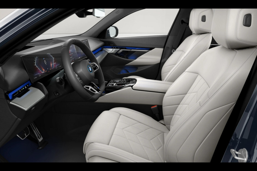 BMW i5 Touring eDrive40 - M-Sport - Comfortzetels - ACC - Head-up - Stuurwiel Verwarming