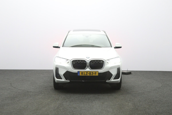 BMW iX3 High Executive 80 kWh 293 PK, SOH 98 %, Panoramadak, Leder, Adap. Cruise Control, Camera