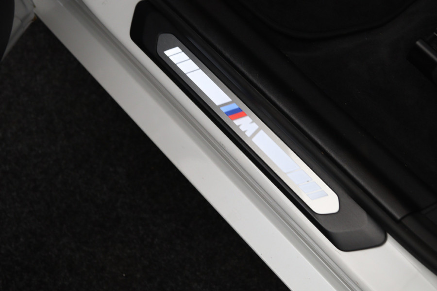 BMW iX3 High Executive 80 kWh 293 PK, SOH 98 %, Panoramadak, Leder, Adap. Cruise Control, Camera