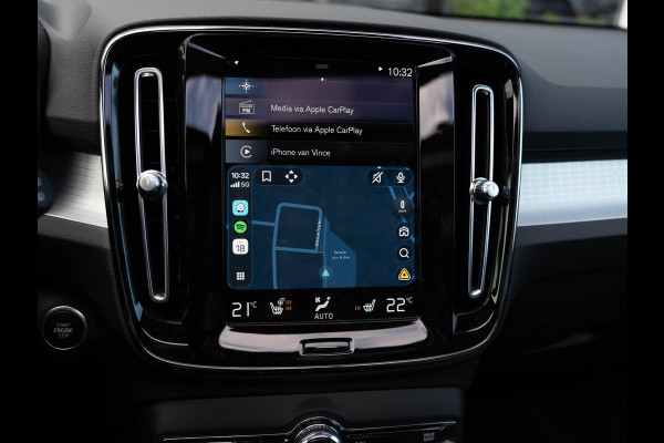Volvo XC40 1.5 T5 Plug-in hybrid Plus Dark | Pano | H/K Sound | Camera | BTW
