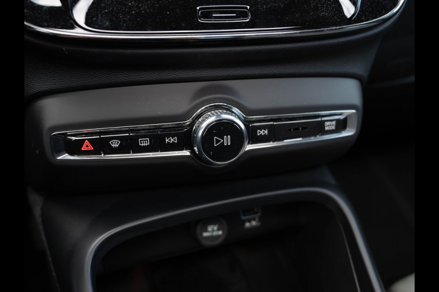 Volvo XC40 1.5 T5 Plug-in hybrid Plus Dark | Pano | H/K Sound | Camera | BTW