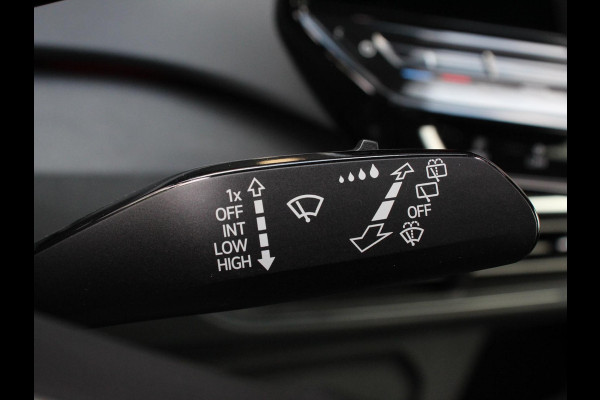 Volkswagen ID.3 Pro 58 kWh Camera Apple Carplay Stoelverwarming Navigatie Android Auto Climate Control Navigatie Cruise control Parkeersensoren voor achter LED