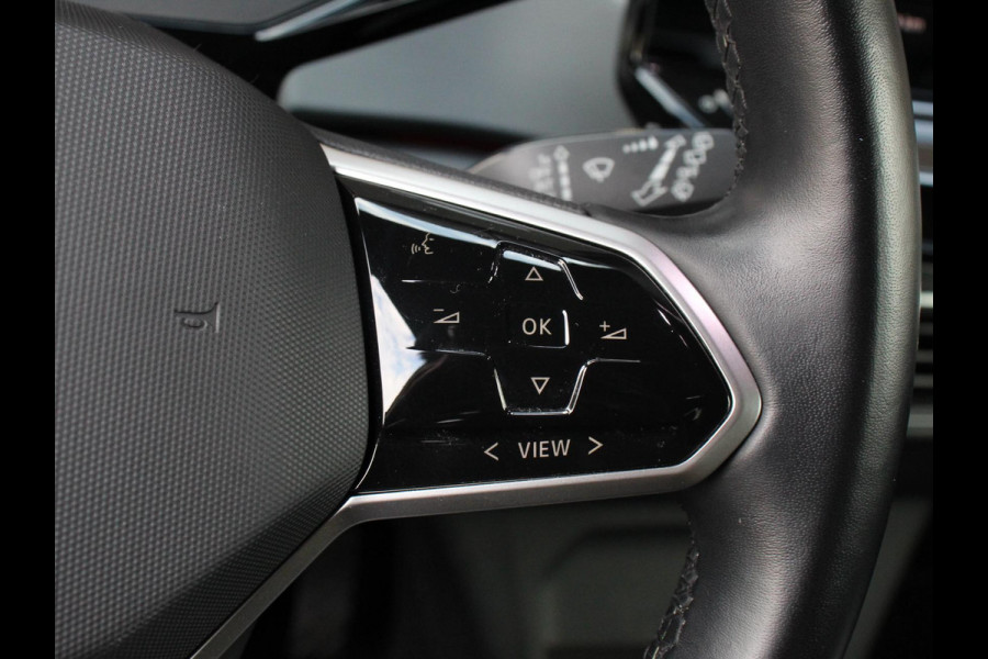 Volkswagen ID.3 Pro 58 kWh Camera Apple Carplay Stoelverwarming Navigatie Android Auto Climate Control Navigatie Cruise control Parkeersensoren voor achter LED