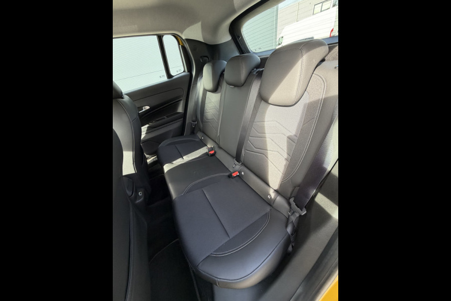 Jeep Avenger 100pk Altitude (Camera - Keyless Entry - Adaptieve Cruise Controle - Elektrische Klep - JBL - LED - 17"incl 4S - Automatische Ai