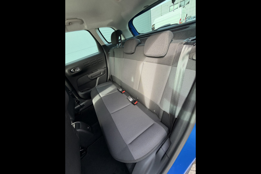 Citroën C3 Aircross 130pk Max (Camera - Keyless Entry - LED - Head up - Automatische Airco - Navigatie - Apple Carplay - 17")