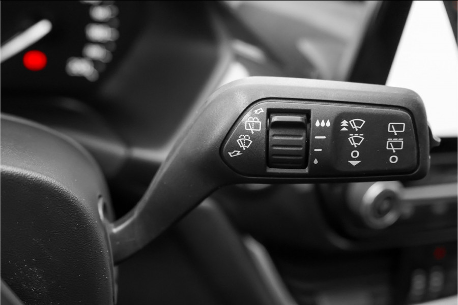 Ford Fiesta 1.0 EcoBoost ST-Line CarPlay Trekhaak 17"