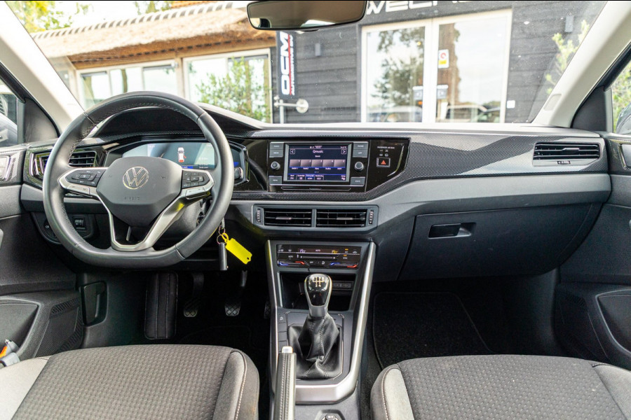 Volkswagen Polo 1.0 TSI Life Adaptive Cruise I Climate I Camera I CarPlay I Android I LM Velgen I Parkeersensoren I BTW