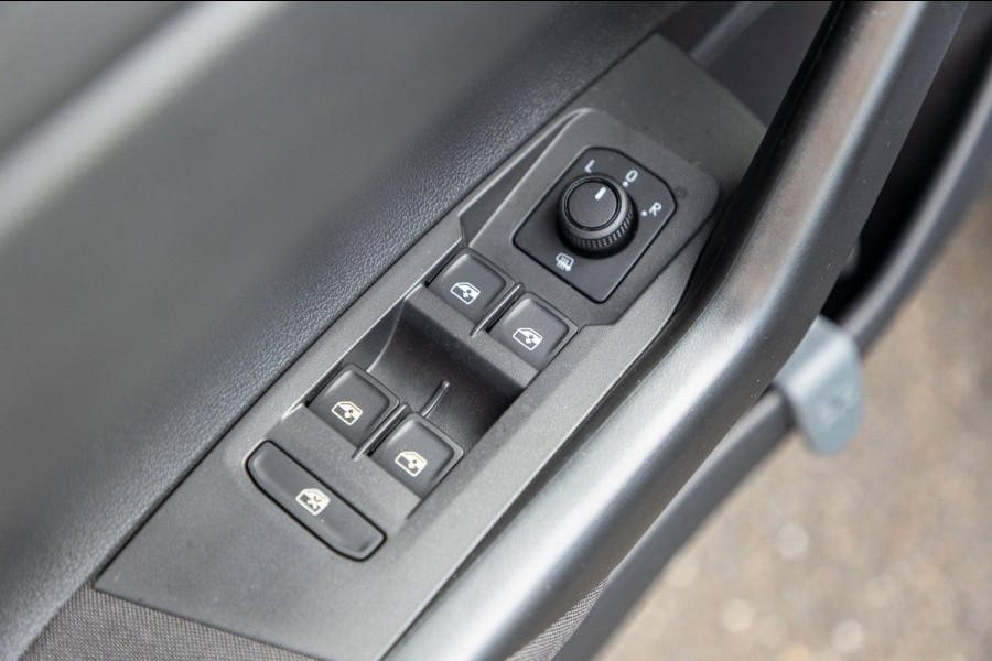 Volkswagen Polo 1.0 TSI Life Adaptive Cruise I Climate I Camera I CarPlay I Android I LM Velgen I Parkeersensoren I BTW