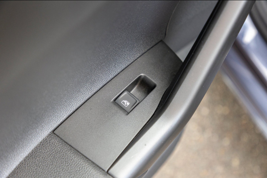 Volkswagen Polo 1.0 TSI Life Adaptive Cruise I Climate I Camera I CarPlay I Android I LM Velgen I Parkeersensoren I BTW