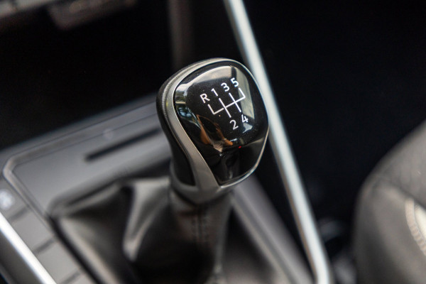 Volkswagen Polo 1.0 TSI Life Adaptive Cruise I Climate I Camera I CarPlay I Android I LM Velgen I Parkeersensoren I BTW