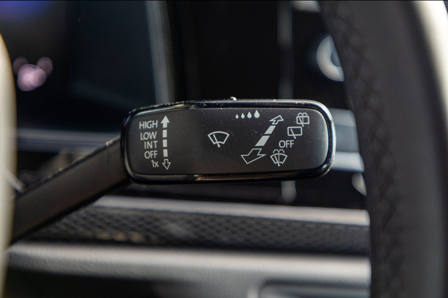 Volkswagen Polo 1.0 TSI Life Adaptive Cruise I Climate I Camera I CarPlay I Android I LM Velgen I Parkeersensoren I BTW