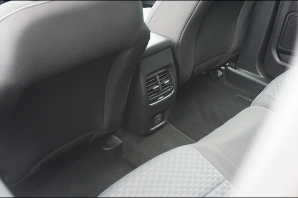 Ford Kuga 225PK PHEV Cool & Connect AUTOM. | PARK. SENSOREN | CRUISE CONTR.