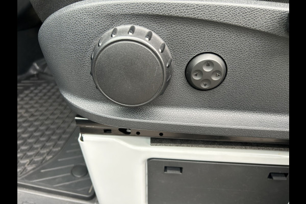 Mercedes-Benz eSprinter 320 L2 H2 Select 81kWh / Snel laden 115Kw / LED / Distronic / Carplay / Navigatie / Camera / LMV / 270 Graden achterdeuren