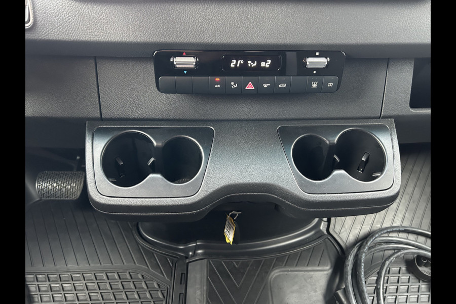 Mercedes-Benz eSprinter 320 L2 H2 Select 81kWh / Snel laden 115Kw / LED / Distronic / Carplay / Navigatie / Camera / LMV / 270 Graden achterdeuren