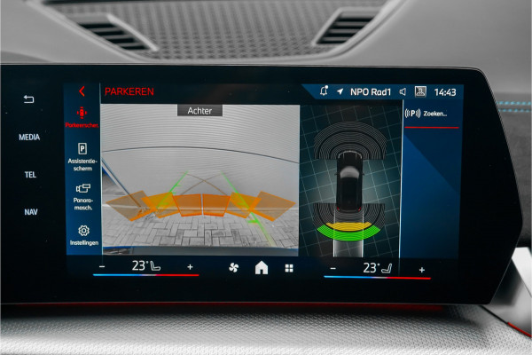 BMW X1 sDrive20i M-Sport Pro Pano Keyless Premium Camera 19"