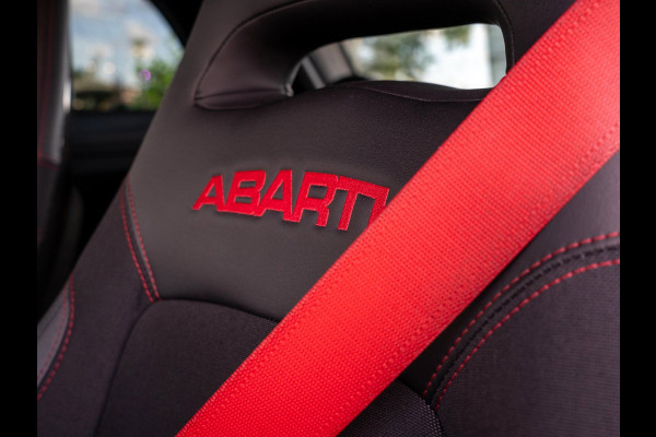 Abarth 595 Esseesse 1.4 T-Jet 180PK | Akrapovic |Xenon | Carbon | Carplay
