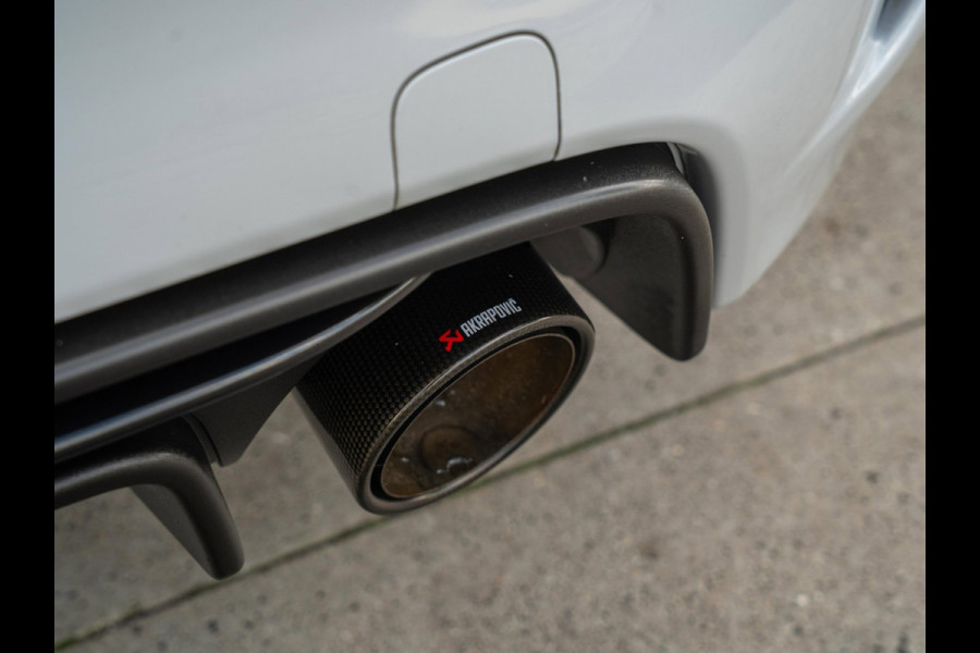 Abarth 595 Esseesse 1.4 T-Jet 180PK | Akrapovic |Xenon | Carbon | Carplay