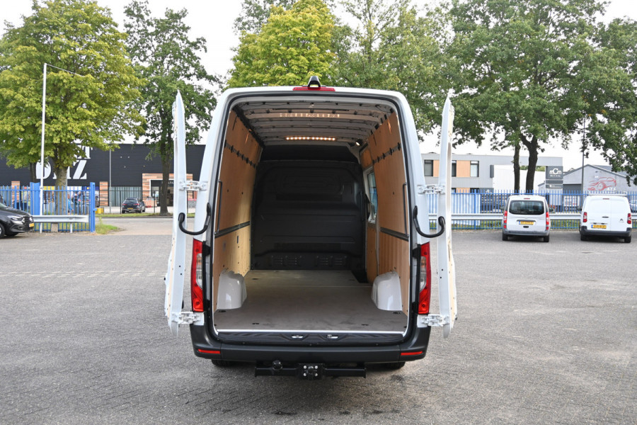 Mercedes-Benz Sprinter 317 CDI L3H2 RWD 3500kg Trekhaak, MBUX navigatie met camera, Etc.