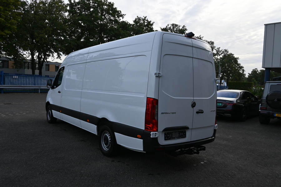 Mercedes-Benz Sprinter 317 CDI L3H2 RWD 3500kg Trekhaak, MBUX navigatie met camera, Etc.