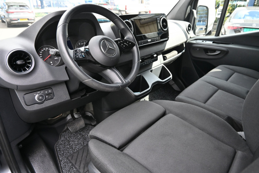 Mercedes-Benz Sprinter 317 CDI L2H2 Pro LED, Geveerde stoel, Navigatie met camera