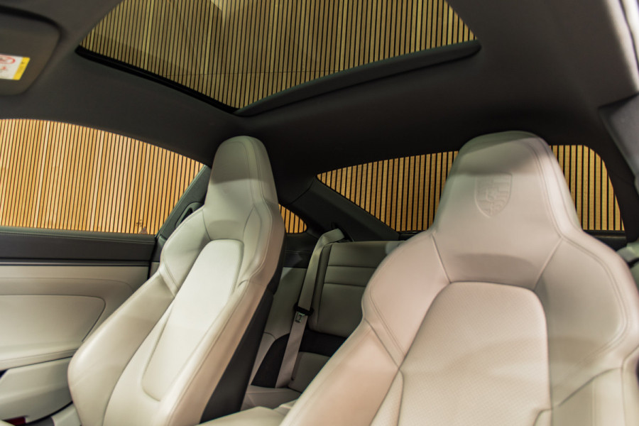 Porsche 911 3.0 Carrera 4S AEROKIT | BURMESTER | 18-VOUDIG | SCHUIFDAK