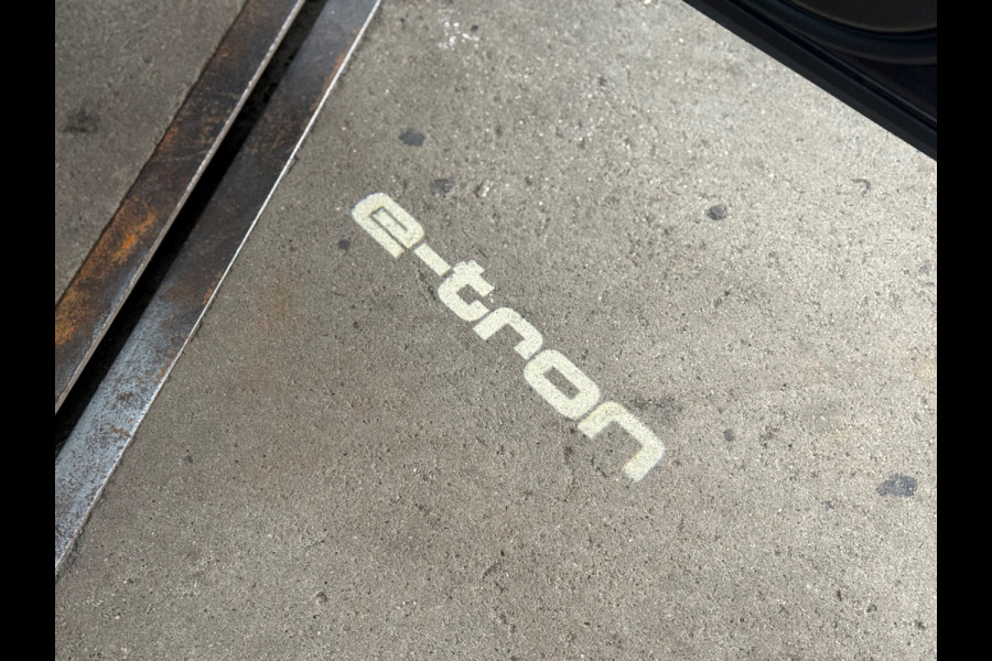 Audi e-tron 55 quattro S-Line Edition 95 kWh | 408PK | Pano | Matrix | B&O | 360 | Ambient+ | Tour Pakket | Luchtvering | MMI+