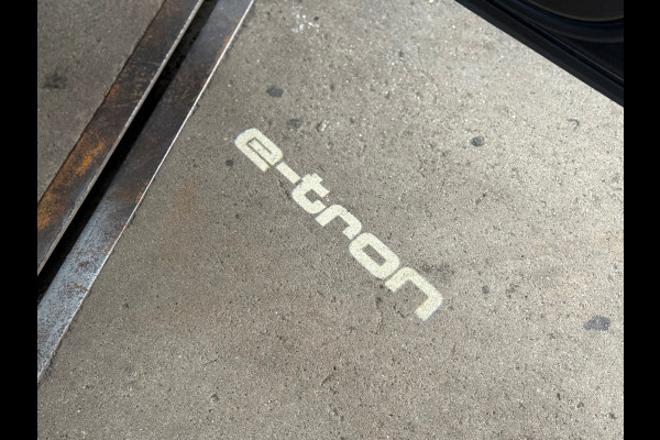 Audi e-tron 55 quattro S-Line Edition 95 kWh | 408PK | Pano | Matrix | B&O | 360 | Ambient+ | Tour Pakket | Luchtvering | MMI+