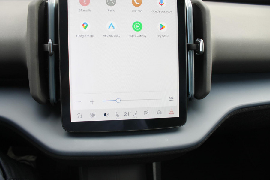 Volvo EX30 Single Motor Extended Range Ultra 69 kWh Semi elektrisch wegklapbare trekhaak / Verwarmbare voorstoelen / Panoramisch glazen dak / Google Infotainment