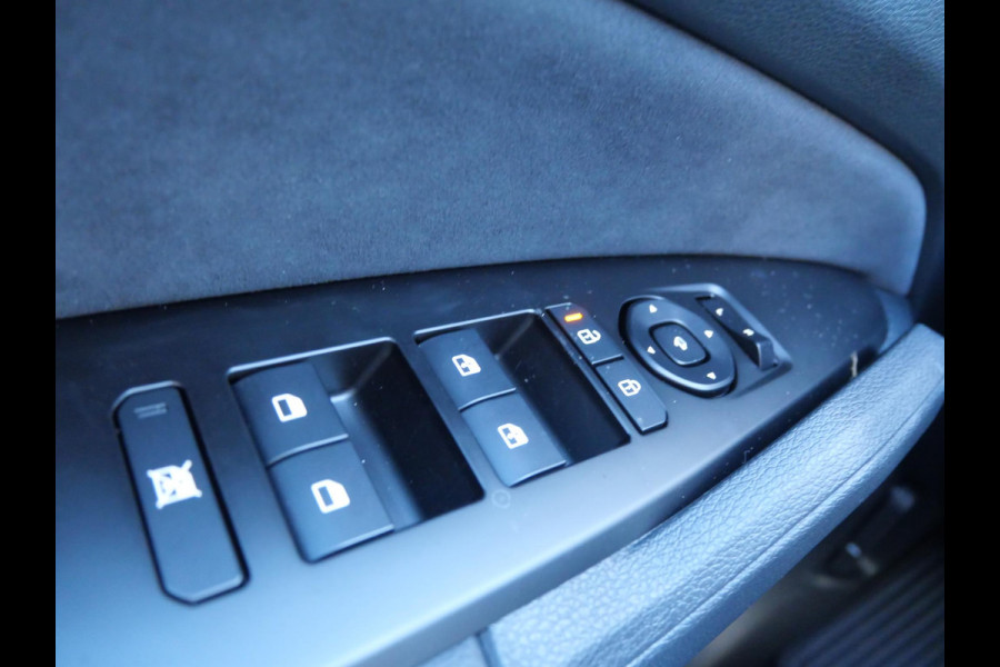 Kia Sportage 1.6 T-GDi Hybrid GT-Line Op Voorraad | Schuifkanteldak | Stoel en stuurverwarming | PDC |