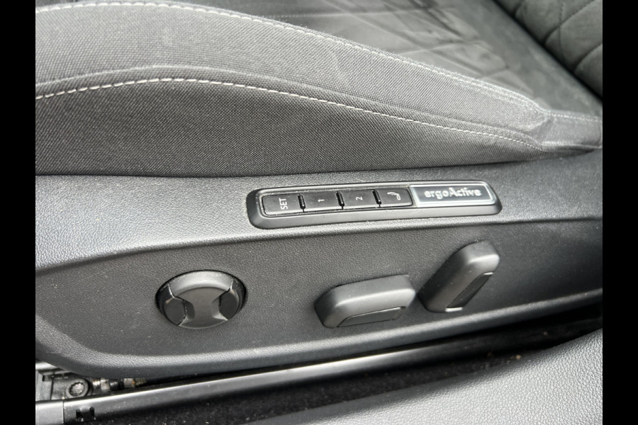 Volkswagen Golf Variant 1.5 TSI Life Business/Trekhaak (16.399 EX BTW)