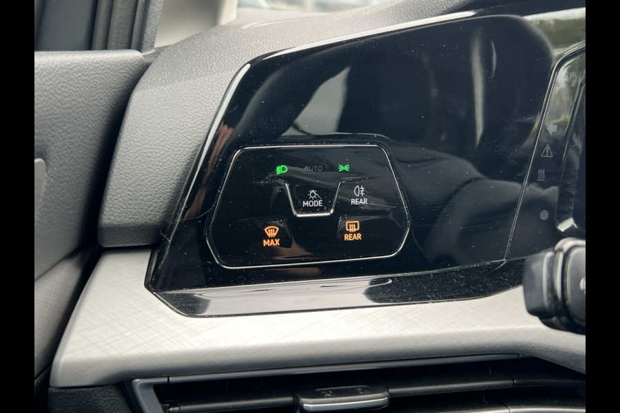 Volkswagen Golf Variant 1.5 TSI Life Business/Trekhaak (16.399 EX BTW)