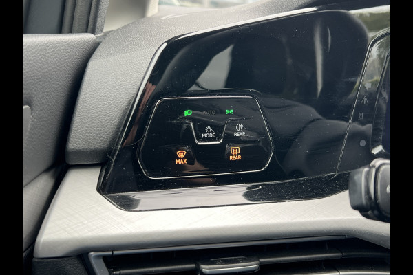 Volkswagen Golf Variant 1.5 TSI Life Business/Trekhaak (16.399 EX BTW)