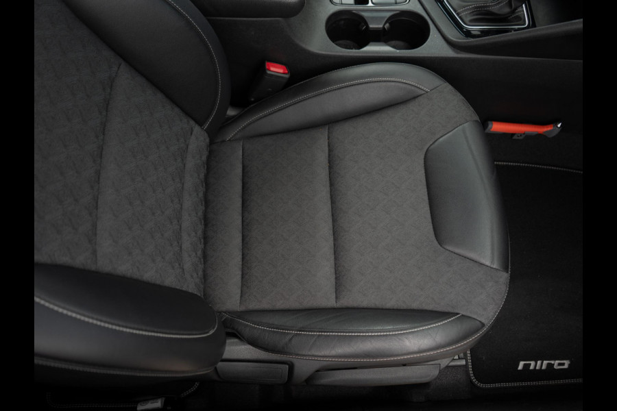 Kia Niro 1.6 GDi Hybrid DynamicLine | Navigatie | Achteruitrijcamera | Trekhaak |