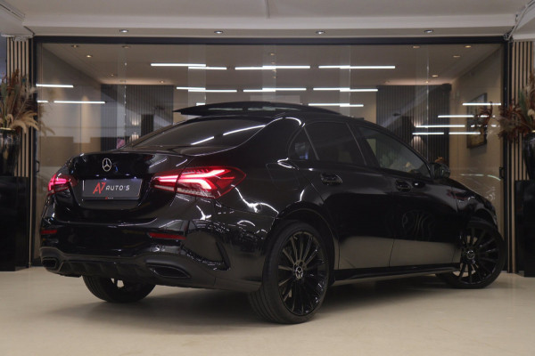Mercedes-Benz A-Klasse 250 e Premium Plus AMG NIGHT PAKKET PANO/BLACKSTYLE/CARPLAY/CAM/BOMVOL