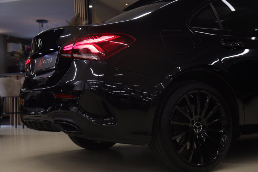 Mercedes-Benz A-Klasse 250 e Premium Plus AMG NIGHT PAKKET PANO/BLACKSTYLE/CARPLAY/CAM/BOMVOL