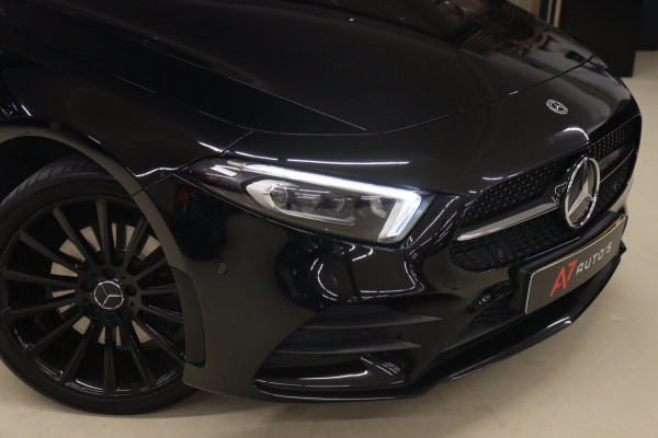 Mercedes-Benz A-Klasse 250 e Premium Plus AMG NIGHT PAKKET PANO/BLACKSTYLE/CARPLAY/CAM/BOMVOL