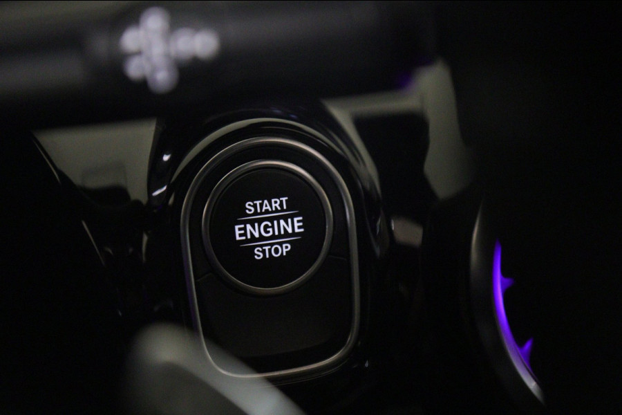 Mercedes-Benz A-Klasse 250 e Premium Plus AMG NIGHT PAKKET PANO/BLACKSTYLE/CARPLAY/CAM/BOMVOL