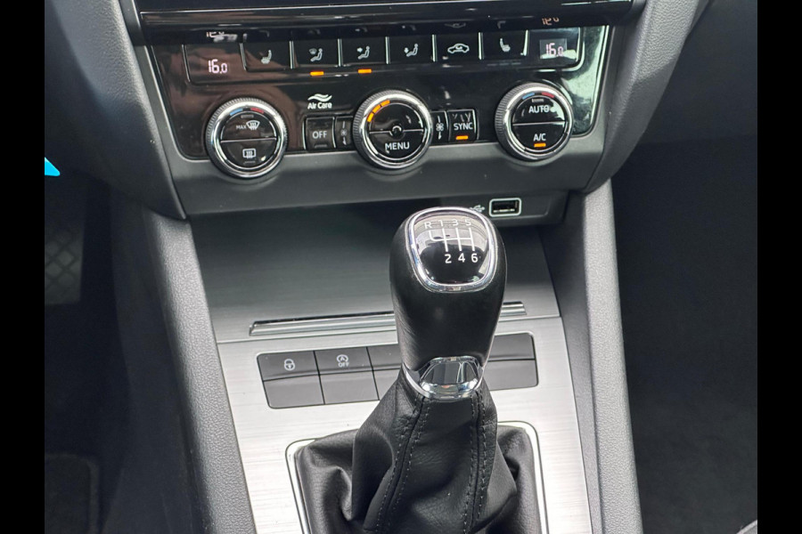 Škoda Octavia Combi 1.0 TSI Greentech Ambition Business NAVI| STOELVERWARMING | CARPLAY | ECC