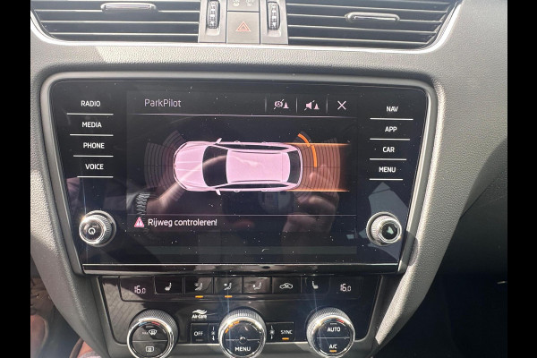 Škoda Octavia Combi 1.0 TSI Greentech Ambition Business NAVI| STOELVERWARMING | CARPLAY | ECC
