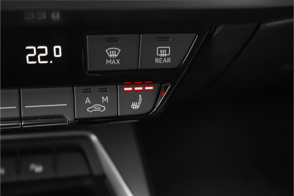 Audi A3 Sportback 40 TFSI e S-Line ACC Matrix LED B&O Ambiente Trekhaak 18"