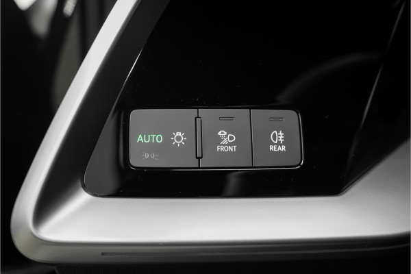 Audi A3 Sportback 40 TFSI e S-Line ACC Matrix LED B&O Ambiente Trekhaak 18"