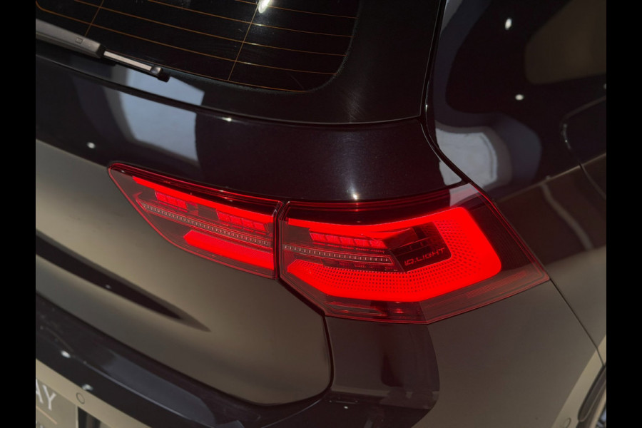 Volkswagen Golf 2.0 TSI GTI| 45 JAHRE CLUBSPORT|Nürburgring|Pano|Matrix|Keyless|Blindspot