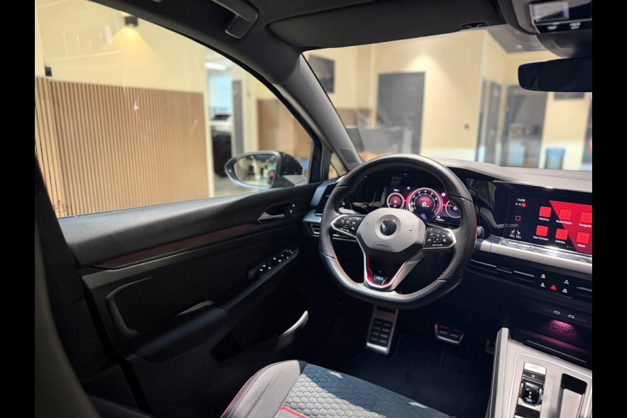 Volkswagen Golf 2.0 TSI GTI| 45 JAHRE CLUBSPORT|Nürburgring|Pano|Matrix|Keyless|Blindspot