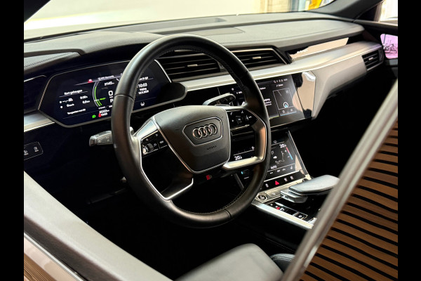 Audi e-tron 55 quattro S-line edition 95 kWh | 408PK | Pano | Trekhaak | 360 | Ambient+ |MMI+ | HuD |Tour Pakket | Luchtvering
