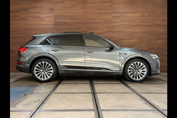 Audi e-tron 55 quattro S-line edition 95 kWh | 408PK | Pano | Trekhaak | 360 | Ambient+ |MMI+ | HuD |Tour Pakket | Luchtvering