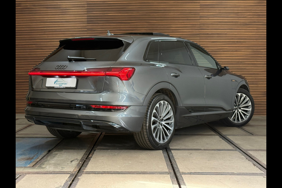 Audi e-tron 55 quattro S-line edition 95 kWh | 408PK | Pano | Trekhaak | 360 | Ambient+ |MMI+ | HuD |Tour Pakket | Luchtvering