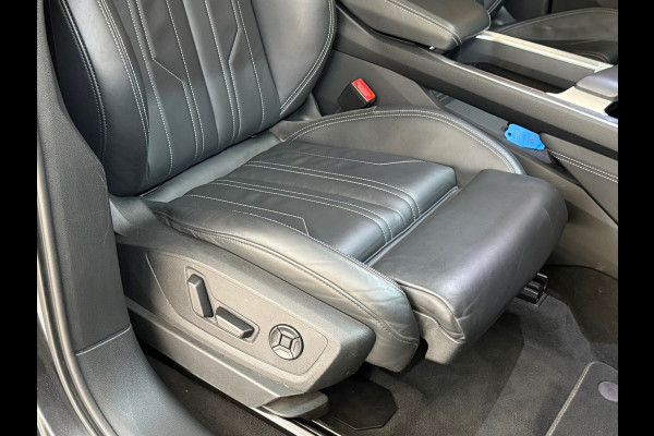 Audi e-tron 55 quattro S-line edition 95 kWh | 408PK | Pano | Trekhaak | 360 | Ambient+ |MMI+ | HuD |Tour Pakket | Luchtvering