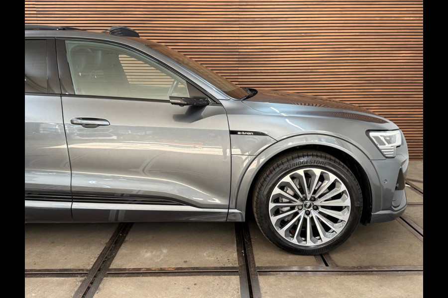 Audi e-tron 55 quattro S-line edition 95 kWh | 408PK | Pano | Trekhaak | 360 | Ambient+ |MMI+ | HuD |Tour Pakket | Luchtvering